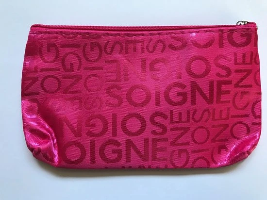 Goedkoopste ⭐ Merkloos Klein Make-up Tasje / Toilettasje / Organizer / Etui - Fel Roze - Mat Met Glanzende Woorden SOIGNE - Met Rits - Waterafstotend - Afmeting 18,5 X 10,5 X 2 Centimeter ✨ 3 Goedkoopste ⭐ Merkloos Klein Make-up Tasje / Toilettasje / Organizer / Etui - Fel Roze - Mat Met Glanzende Woorden SOIGNE - Met Rits - Waterafstotend - Afmeting 18,5 X 10,5 X 2 Centimeter ✨