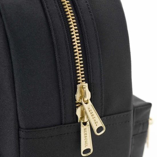 Kopen ❤️ Herschel Nova Mini - Black / Vrouwelijke Rugzak Met Dubbele Handvaten; Met 9L Opbergruimte En Intern Opbervak / Met Levenslange Fabrieksgarantie / Limited Lifetime Warranty / Zwart ???? 9 Kopen ❤️ Herschel Nova Mini - Black / Vrouwelijke Rugzak Met Dubbele Handvaten; Met 9L Opbergruimte En Intern Opbervak / Met Levenslange Fabrieksgarantie / Limited Lifetime Warranty / Zwart ???? - Afbeelding 7