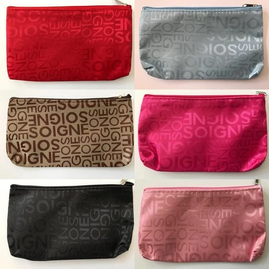 Goedkoopste ⭐ Merkloos Klein Make-up Tasje / Toilettasje / Organizer / Etui - Fel Roze - Mat Met Glanzende Woorden SOIGNE - Met Rits - Waterafstotend - Afmeting 18,5 X 10,5 X 2 Centimeter ✨ 6 Goedkoopste ⭐ Merkloos Klein Make-up Tasje / Toilettasje / Organizer / Etui - Fel Roze - Mat Met Glanzende Woorden SOIGNE - Met Rits - Waterafstotend - Afmeting 18,5 X 10,5 X 2 Centimeter ✨ - Afbeelding 4