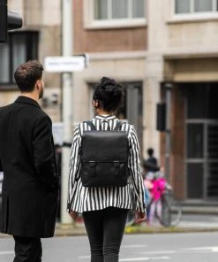 Goedkoopste ???? Burkely On The Move Unisex Rugtas 14'' Met Rits Inclusief Powerbank - Zwart ✔️ -Herschel Shop 550x550 704