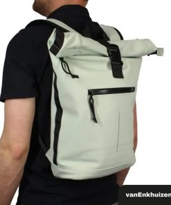 Hete verkoop ✔️ Van Enkhuizen VanEnkhuizen Rolltop Rugzak Met Laptopvak 15,6 Inch - 20 Liter - Waterafstotend En Thermo Materiaal - Mint ???? 15 Hete verkoop ✔️ Van Enkhuizen VanEnkhuizen Rolltop Rugzak Met Laptopvak 15,6 Inch - 20 Liter - Waterafstotend En Thermo Materiaal - Mint ???? -Herschel Shop 550x601 2