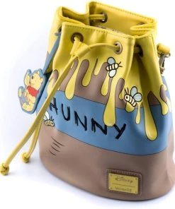 Groothandel ⌛ Loungefly Honeypot ???? Backpack - Loungefly - Winnie The Pooh ???? -Herschel Shop 550x643 4