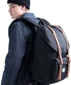 Nieuw ⭐ Herschel Little America - Ash Rose / Ruime Rugzak Met 25L Opbergvolume - 15" Fleece-gevoerd Laptopvak - Magnetische Sluiting / Met Levenslange Fabrieksgarantie / Limited Lifetime Warranty / Roze ⌛ -Herschel Shop 550x716