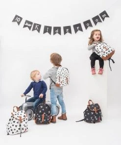 Gloednieuw ✨ Kidzroom Black & White - Rugzak - 2 T/m 6 Jaar - Zwart - Vliegtuig ???? -Herschel Shop 550x739 9